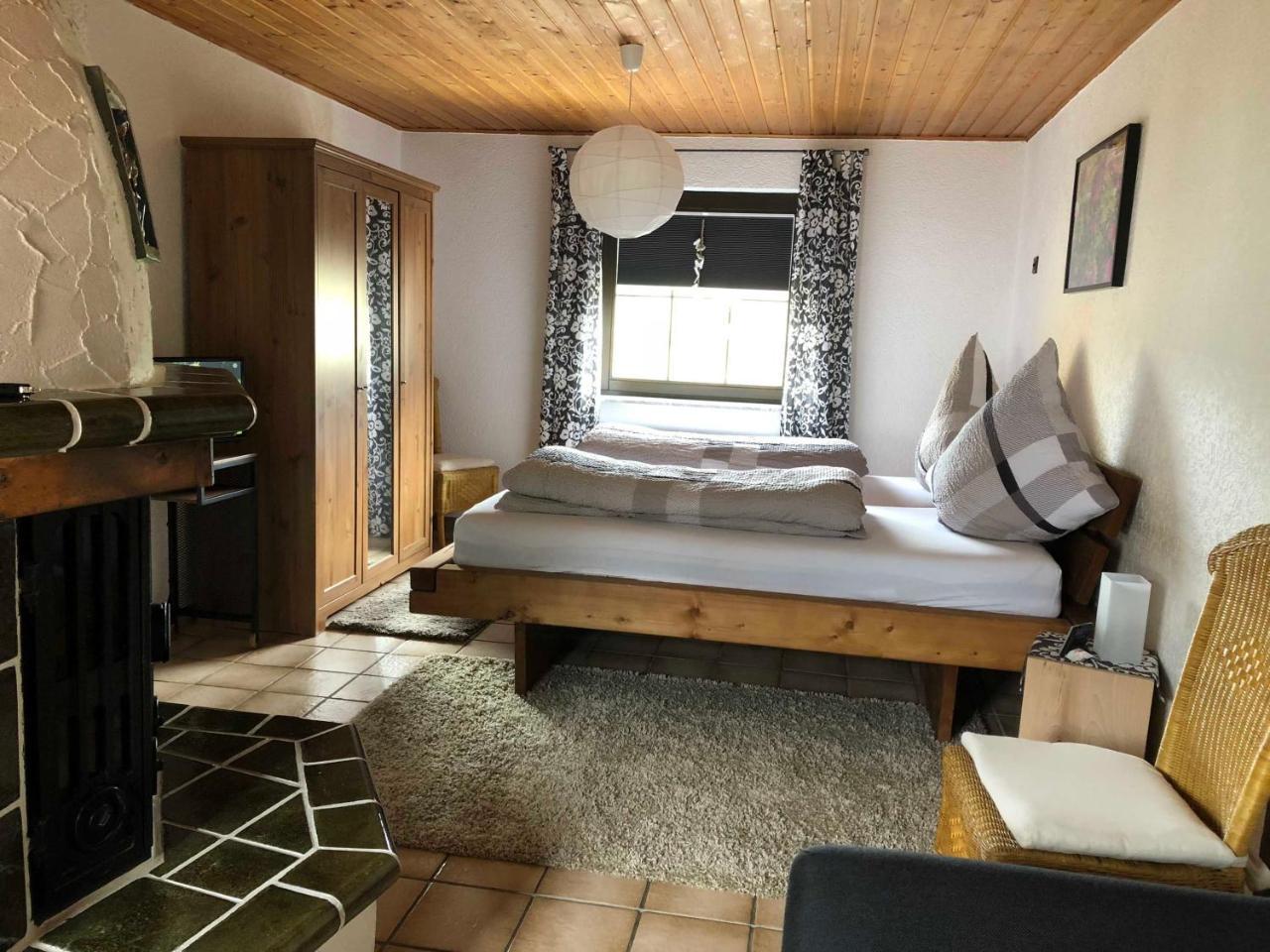 Ferienwohnung Johann Steinbuch エクステリア 写真